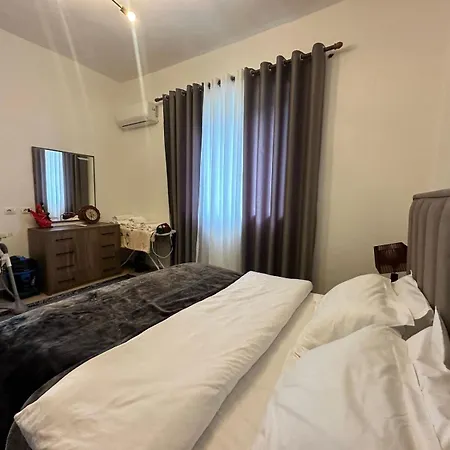 Villa Vladi's *
